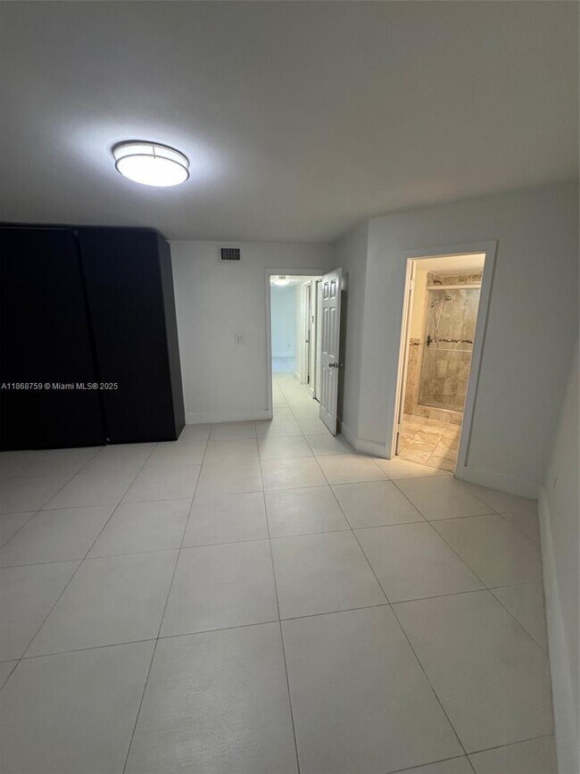 Building Photo - 10245 NW 9th St Cir