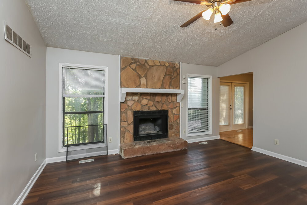 Building Photo - 5710 Deerfield Pl