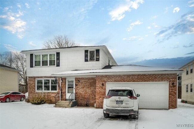 Primary Photo - 335 Sundridge Dr