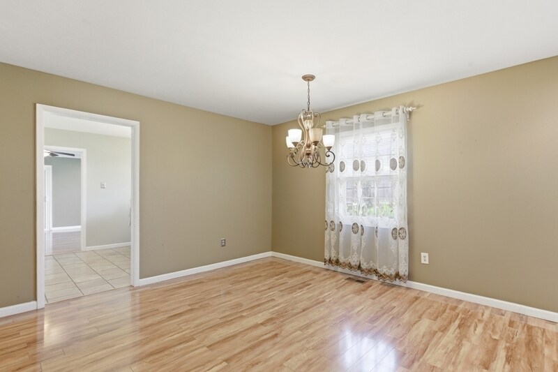 Building Photo - 12426 Chalford Ln
