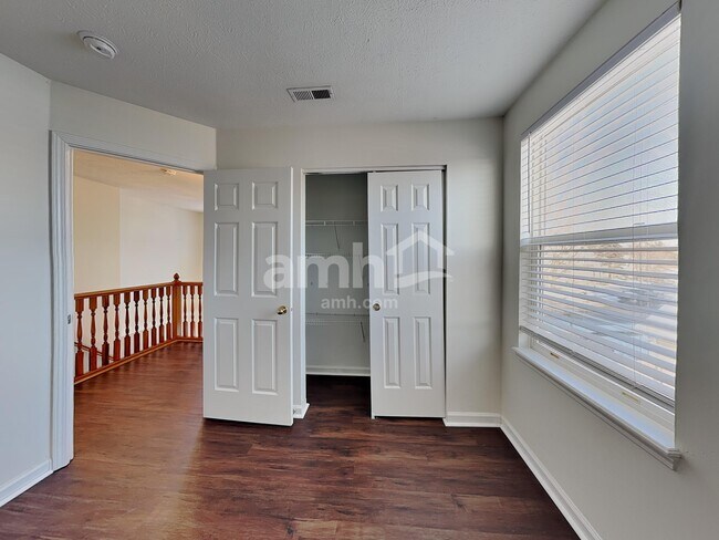 Building Photo - 12373 Carriage Stone Dr