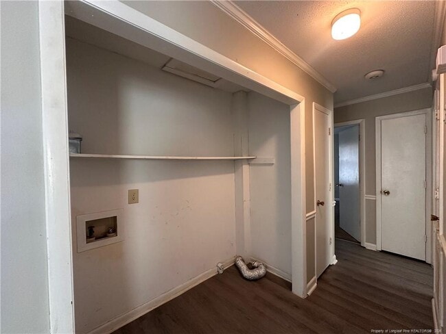 Building Photo - 6512 Wicklow Pl