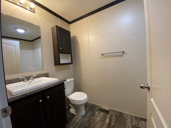 Building Photo - 56 Borman Ave