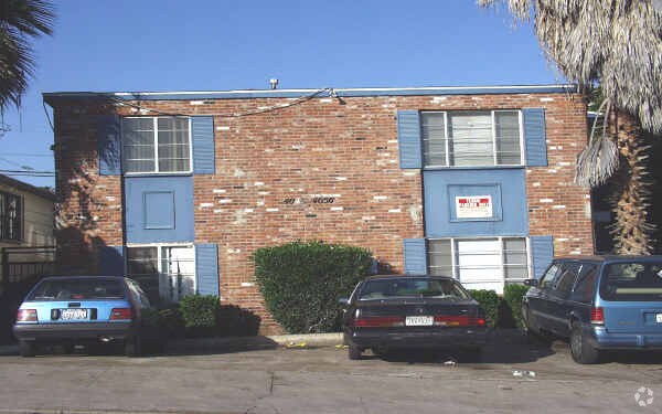 Building Photo - 4048-4056 48th St