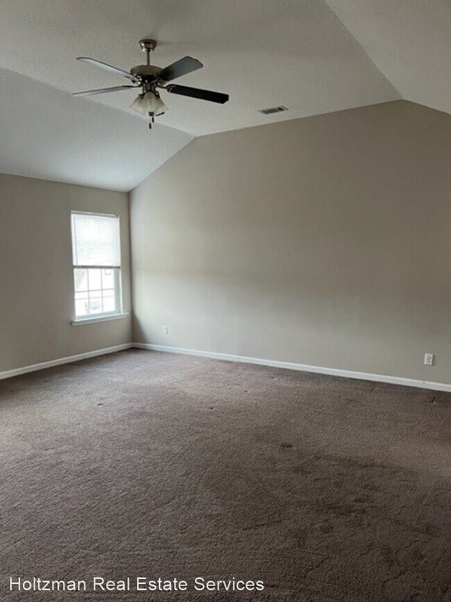 Building Photo - 4 br, 2.5 bath House - 1511 Bayberry Drive