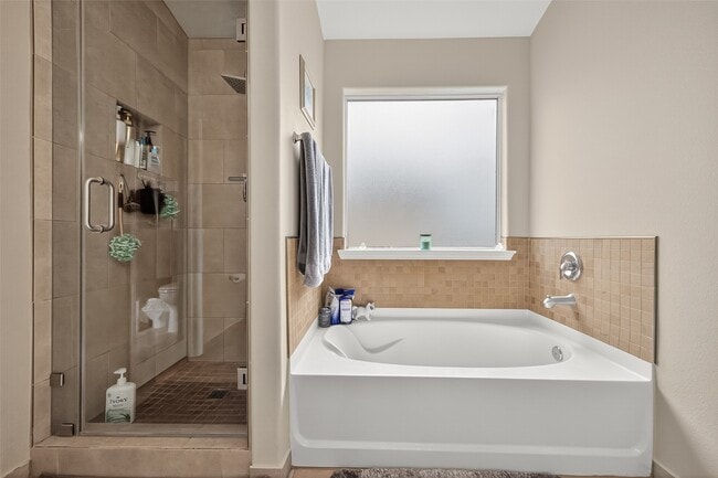 Building Photo - 8311 Tartan Ct