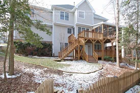 Building Photo - 137 Starwood Ln