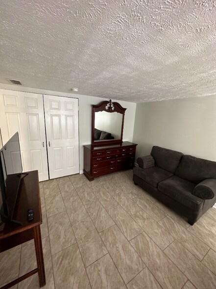Building Photo - 4458 Tarragon Ln