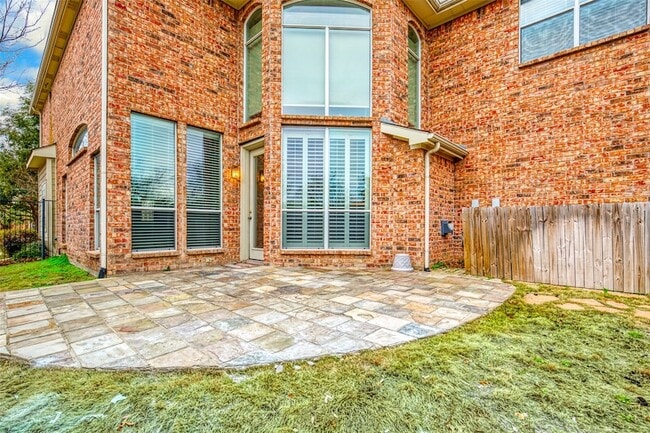 Building Photo - 6533 Riveredge Dr