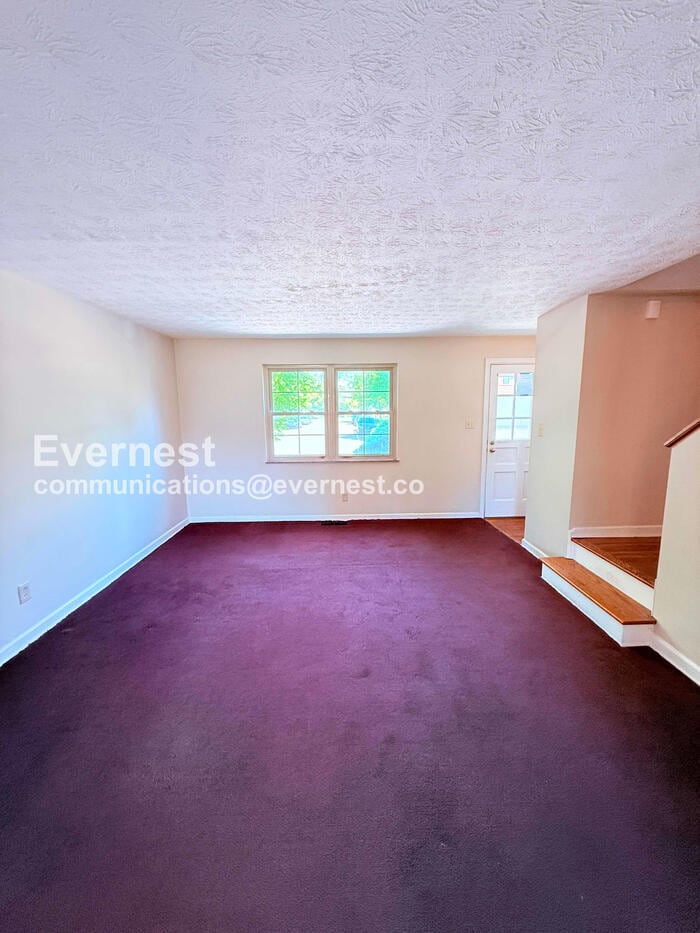 Building Photo - 1789 Kings Ct