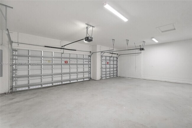 Building Photo - 4422 SW 122nd Ter