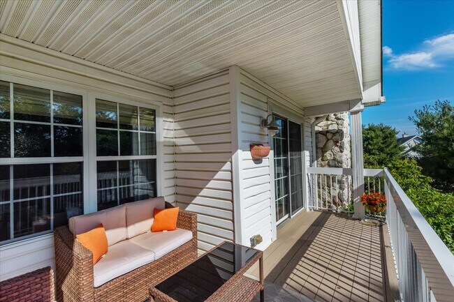 Building Photo - 16 Juneau Ct