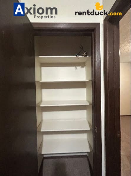 Building Photo - 674 W Cedar-2