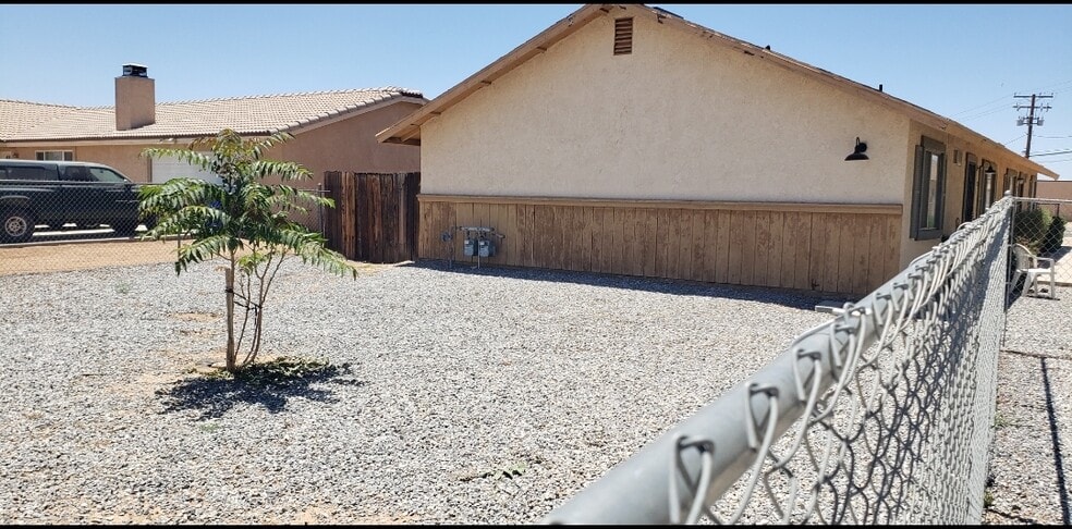 Building Photo - 13652 Pauhaska Rd