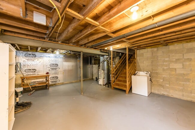 Building Photo - 1032 Pebble Brook Dr