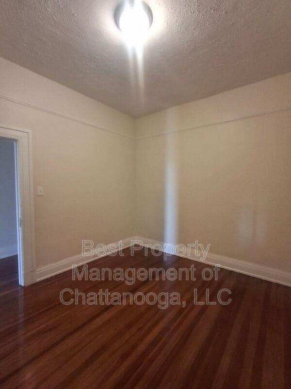 Building Photo - 209 Barnhardt Cir