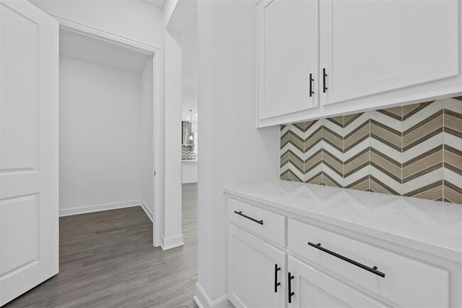 Building Photo - 5909 Cimarron Rdg Ln