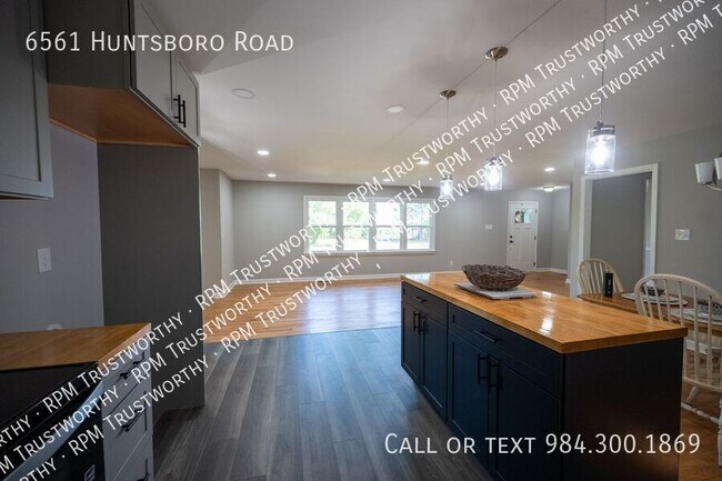Building Photo - 6561 Huntsboro Rd