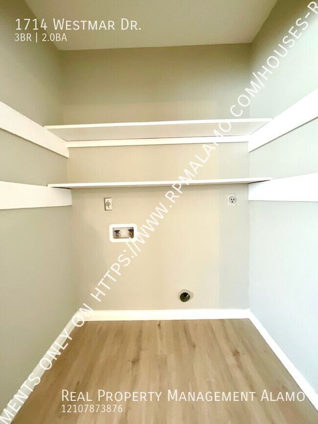 Building Photo - 1714 Westmar Dr