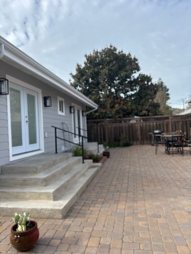 Building Photo - Gorgeous- Brand New 2 Bed + Loft Home in Beautiful Saranap Area – Walnut Creek