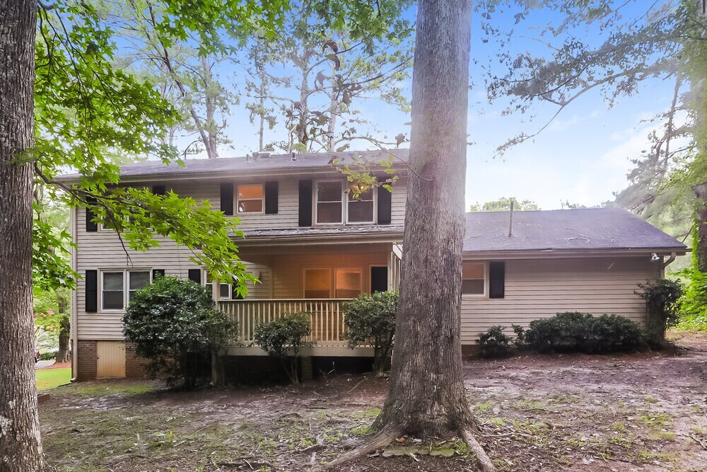 Building Photo - 3358 Creekway Dr