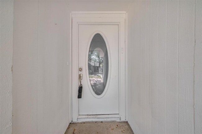 Building Photo - 6219 Canada Dr