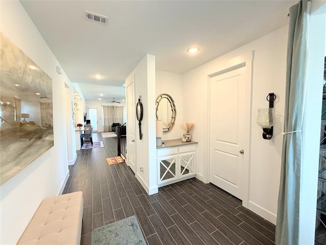 Building Photo - 949 Switchgrass Ln