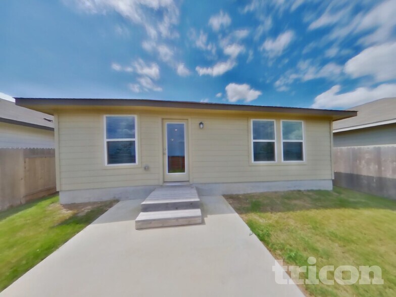 Building Photo - 3509 Gooseneck LN