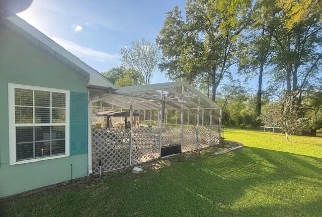 Building Photo - 105 Thistledown Dr