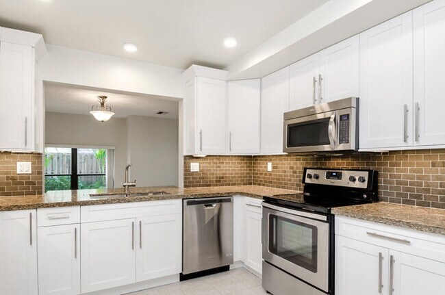 Building Photo - 363 W Camino Real