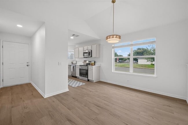 Building Photo - 16517 Trevin Cove