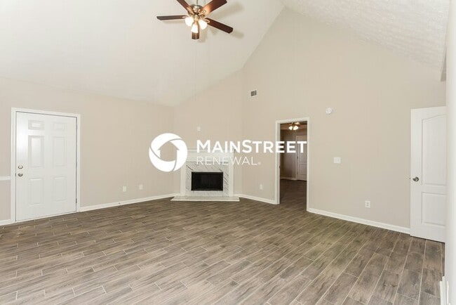 Building Photo - 3 Bedroom Pet-Friendly Home in COVINGTON, GA with Main Street Renewal