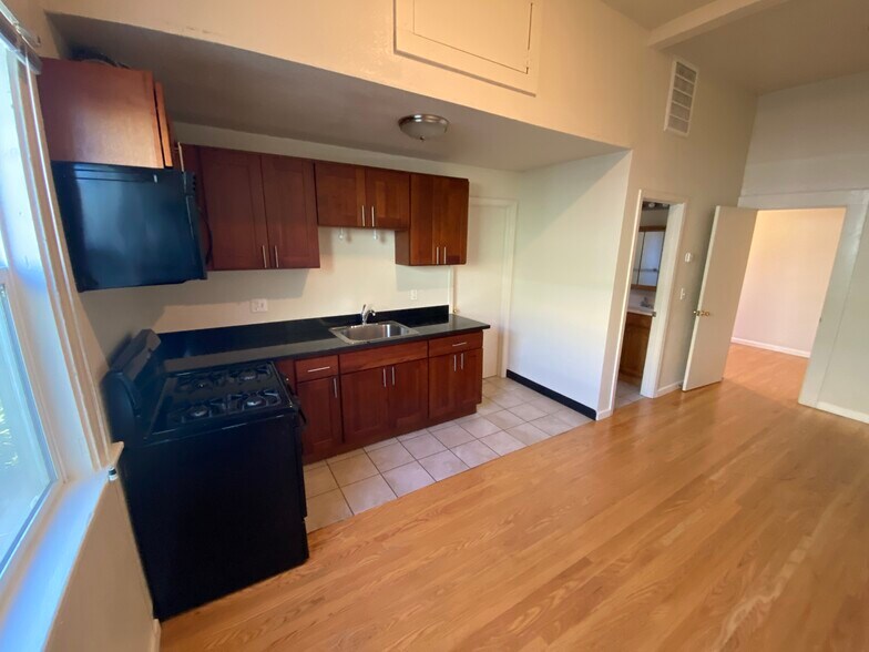 Building Photo - 2222 Dwight Way