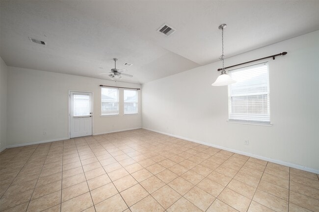 Building Photo - 19543 Otter Trail Ct