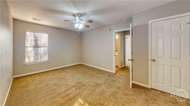 Building Photo - 5018 Winfield Dr