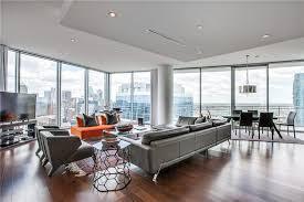 Building Photo - 2900 McKinnon-1005