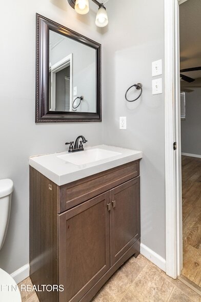 Building Photo - 5601 Ludbury Ln NW