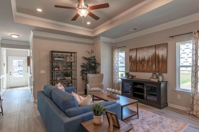 Building Photo - Single-Family Home for Lease below $2,000
