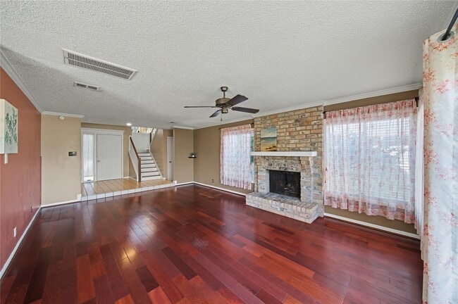 Building Photo - 3206 Sturbridge Ln