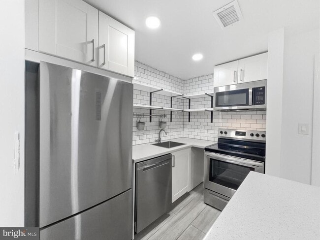 Building Photo - 1813 8th St NW