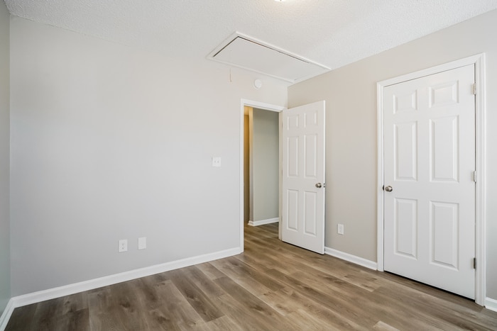 Building Photo - 300 Beech Hill Ct