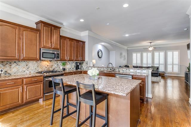 Building Photo - 906 Marilla Ct.