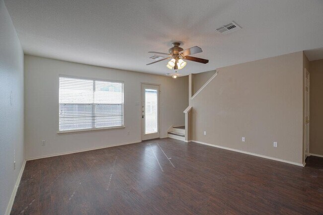 Building Photo - 1512 Davis Mountain Loop