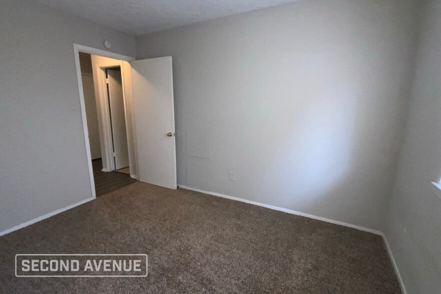 Building Photo - 15907 Wingdale Dr