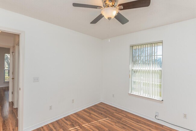 Building Photo - 25 Littleton St