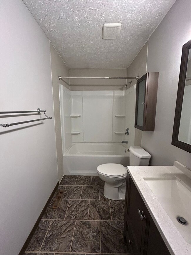 Building Photo - Spacious 3-Bedroom, 1-Bath Home with Garage & Basement in La Vista