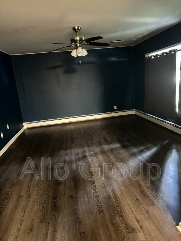 Building Photo - 25 Martindale Dr