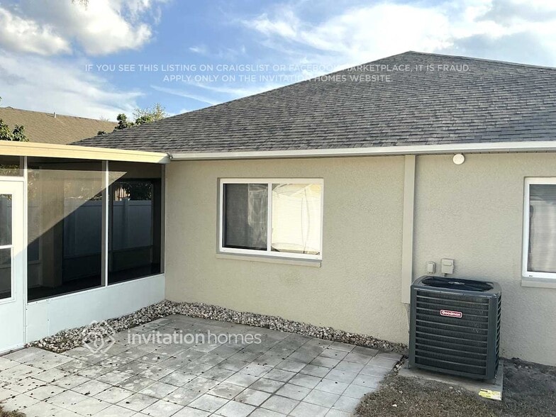 Building Photo - 11227 Lake Lanier Dr