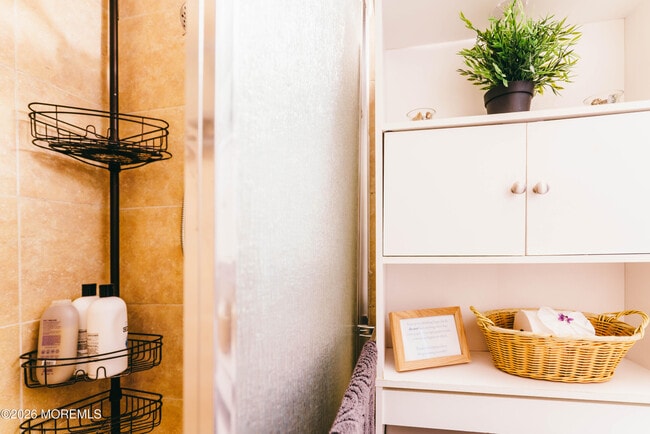 Building Photo - 13 Decatur Ave