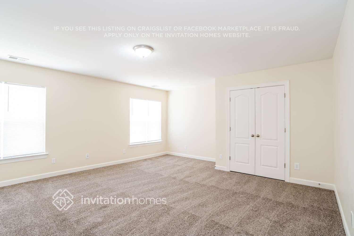 Building Photo - 404 Springwood Dr